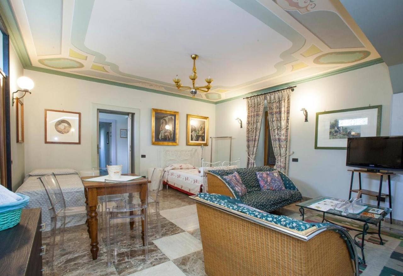 סורה Residenza Nonna Saveria מראה חיצוני תמונה